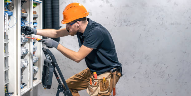 Best Commercial Electrician Services  in Shoreacres, TX